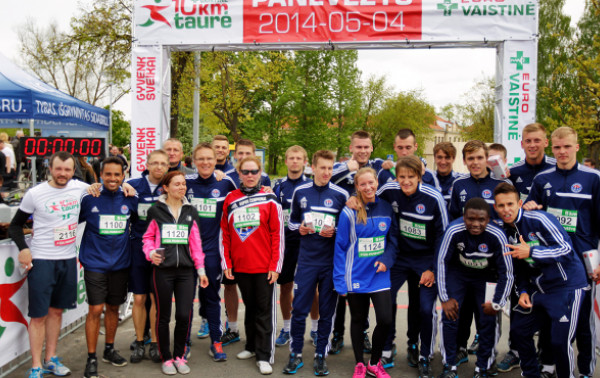 Bėgimo šventėje gerą nuotaiką kūrė ir ekraniečiai