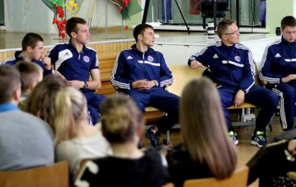 Ekraniečių „virtuve“ domėjosi gimnazistai