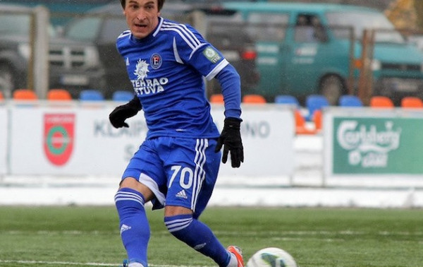 5 turo anonsas. Panevėžyje ginklais žvangins lyderiai