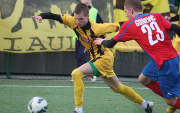 Apžvalga. Čempionas smunka žemyn