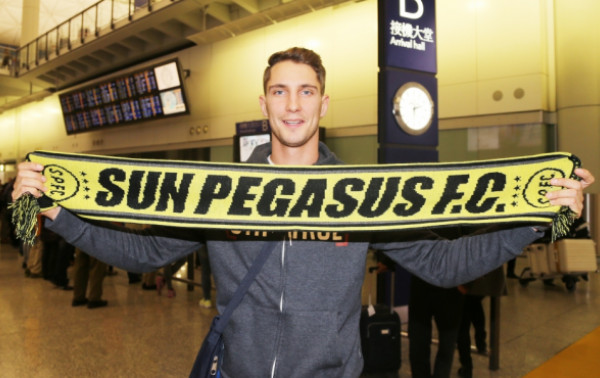 Rezultatyviausias lygos futbolininkas N.Tokičius karjerą tęs Honkonge