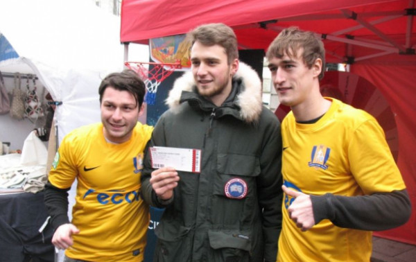 Riteriai Kaziuko mugėje rengė žaidimus bei dovanojo kvietimus