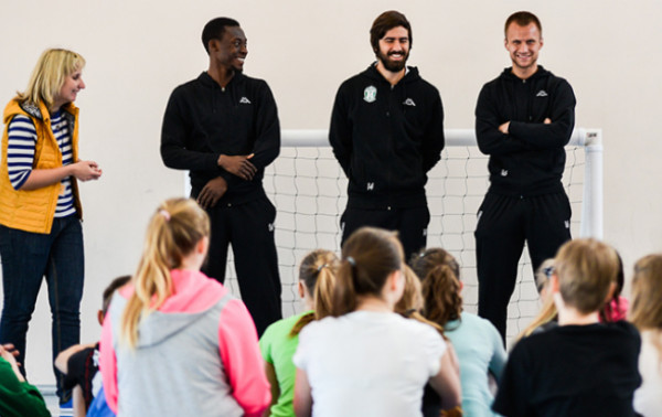 Moksleiviai dienai įšoko į žalgiriečių batus