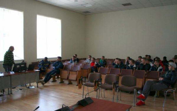 „Kruojos“ komanda susipažino su sporto pavojais 