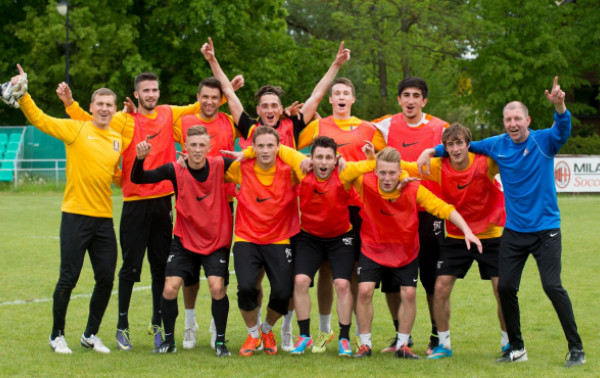 „Trakų“ futbolininkai - barbekiu vakarėlyje