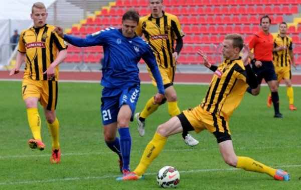 Čempionas grįžo į pergalių kelią, jo varžovas irgi laimėjo