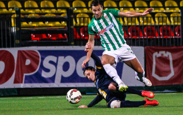 Aikštėse –  tik pirmojo penketo komandų pergalės