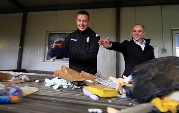 „Žalgirio“ vartininkui – painus atliekų rūšiavimo testas