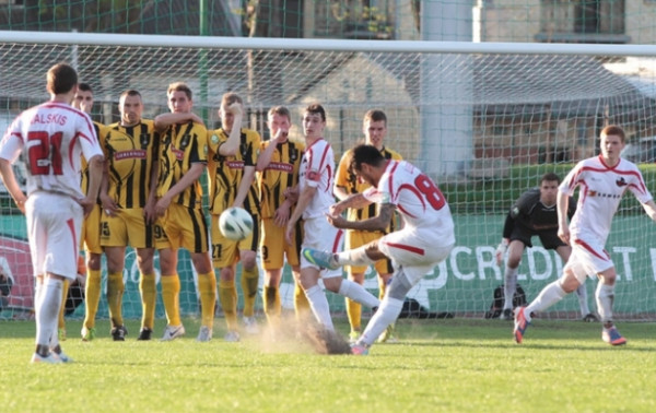 Išsiskyrė “Sūduvos” ir R.Ledesmos keliai 