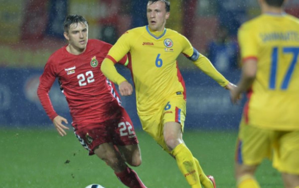 Kontrolinėse rungtynės su rumunais - minimali varžovų pergalė