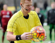 Tarptautinė futbolo federacija „SMScredit.lt A lygos“ mačuose išbandys du aikštės teisėjus (balandžio 1d. pokštas)