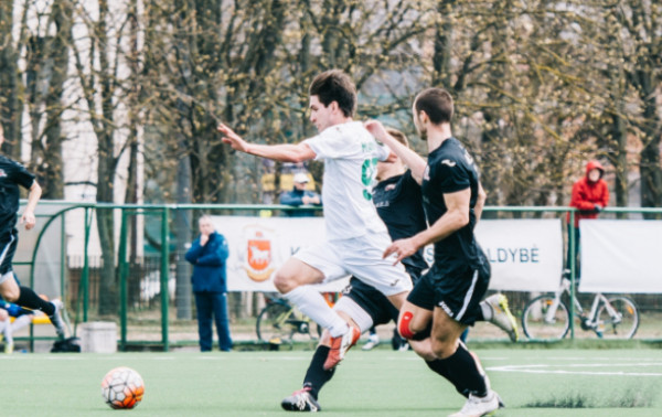 Kovingas „Kauno Žalgiris“ neleido laimėti blankiai žaidusiai „Sūduvai“