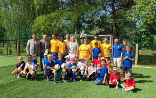 „Trakų“ riteriai „atidarė“ naują futbolo aikštelę