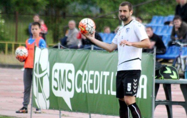 „Stumbras“ atsisveikino su trimis futbolininkais