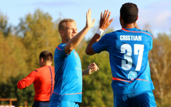 „Stumbras“ įveikė svarbioms kovoms besiruošiantį jaunimą