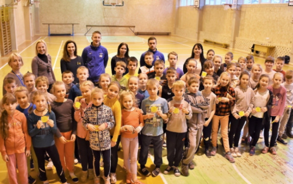 „Lietavos“ žaidėjai pabuvo mokytojų vaidmenyje