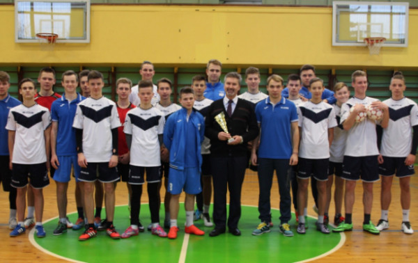 „Lietava“ prieš šventes varžėsi draugiškame kalėdiniame turnyre su moksleiviais