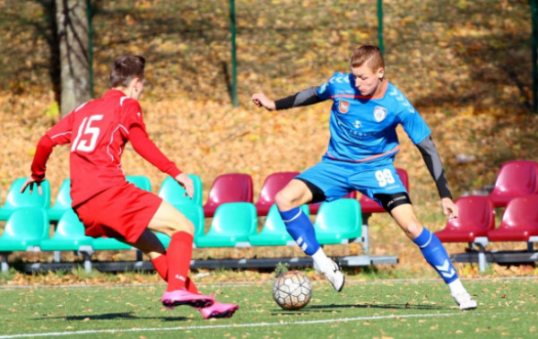 Dar du „Stumbro“ futbolininkai išvyks į Portugaliją