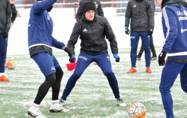 „Utenis“ susirinko į pirmąją 2017 metų treniruotę