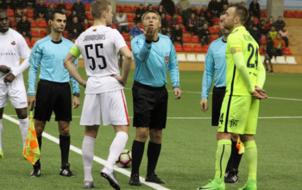 Į lyderius pretendavusių „Sūduvos“ ir „Trakų“ akistatoje - lygiosios 