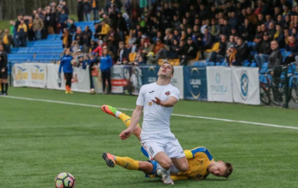 Turnyro lentelės viduryje kyla karštis (turo apžvalga)