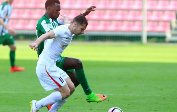 Dusyk pataikiusi į skersinį „Sūduva“ čempiono neįveikė