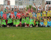 Žalgiriečiai mankštinosi su moksleiviais