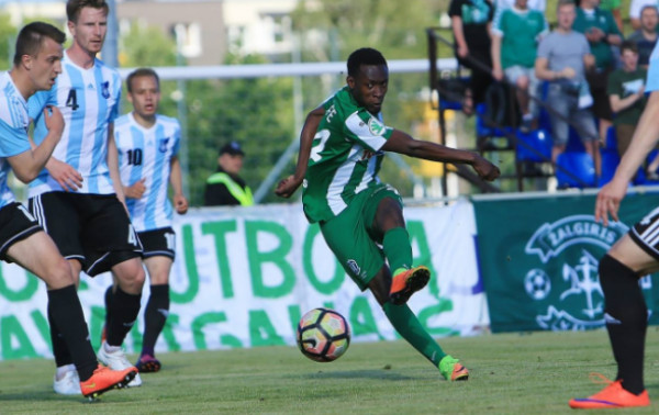 „Žalgiris“ palaužė mažumoje likusią „Jonavą“ per pridėtą laiką