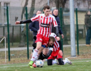 “Jonava” pasipildė atakuojančiu saugu iš Ukrainos