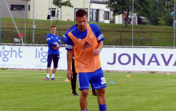 „Jonavos“ naujokas K. Siličius laukia A lygos kovų 