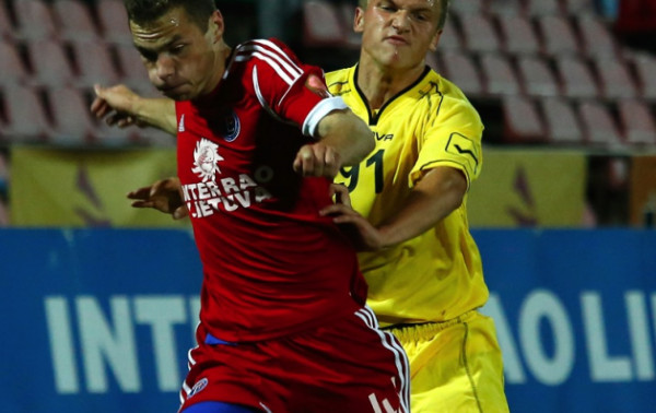 Įstabių įvarčių fejerverkas "Ekranui" atnešė triuškinamą pergalę (komentarai)