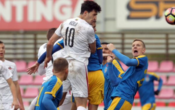 Kova dėl titulo toliau vyks tarp dviejų klubų (30 turo apžvalga)