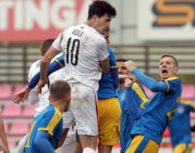 Kova dėl titulo toliau vyks tarp dviejų klubų (30 turo apžvalga)