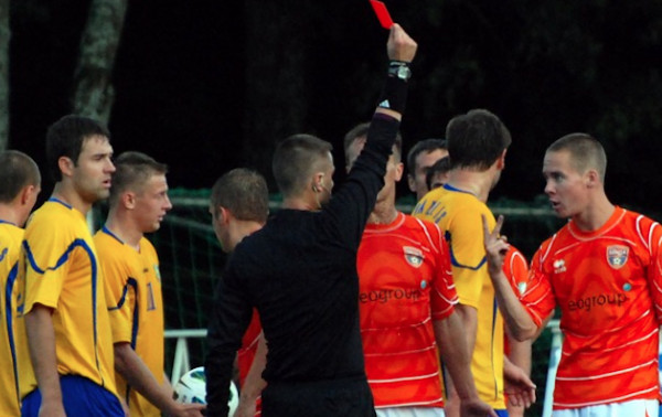 Diskvalifikacijos skirtos "Bangos" ir "Kruojos" futbolininkams