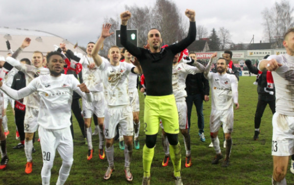 A. Švrljuga ir I. Kardumas toliau vilkės „Sūduvos“ aprangą