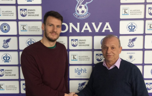 „Jonava” pratęsė sutartis su A.Osipovu ir T.Simaičiu