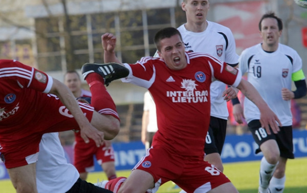 28-ojo turo anonsas: dėmesio centre - futbolo mūšis Marijampolėje