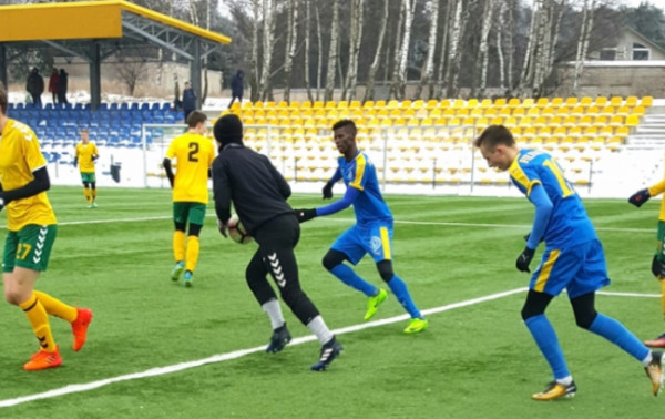 „Atlantas“ nacionalinės futbolo akademijos auklėtinius įveikė po atkaklios kovos