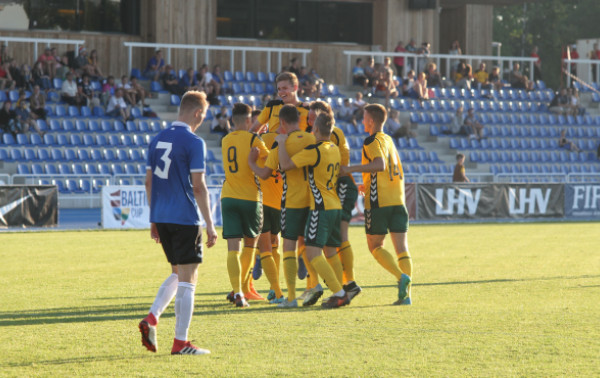 R. Sadauskas padėjo U-21 rinktinei nutraukti įvarčių sausrą