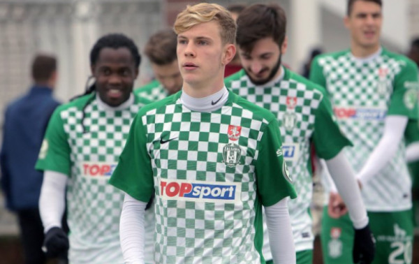 J. Lasickas tapo A. Novikovo komandos draugu