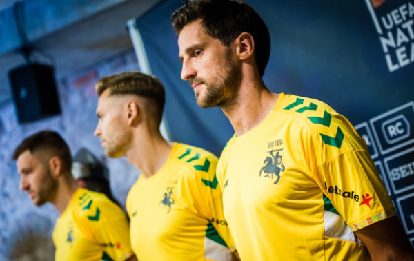 Mačams su Serbija bei Juodkalnija pakviesta 11 A lygos futbolininkų