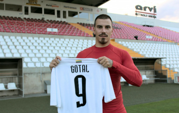 „Sūduvos“ naujokas tiki, kad Europos lygos sezonas bus pratęstas