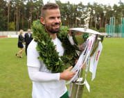 Įvartis, primenantis legendinį D. Bergkampo benefisą