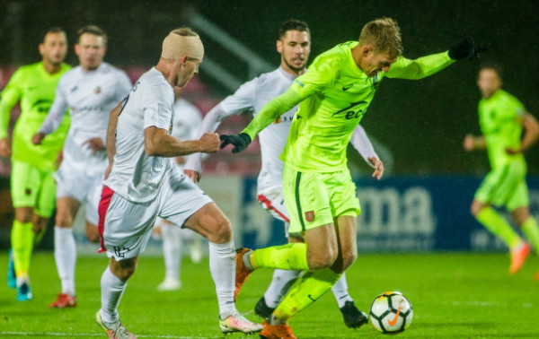 30-ojo turo anonsas: tarpusavyje kovos pirmo ketverto komandos