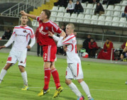 32-ojo turo apžvalga: lyderių pora tolsta, "Tauras" liko paskutinis