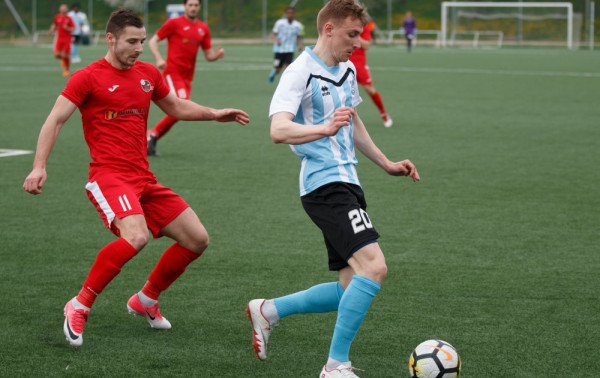 E. Veliulis gins gimtojo miesto garbę