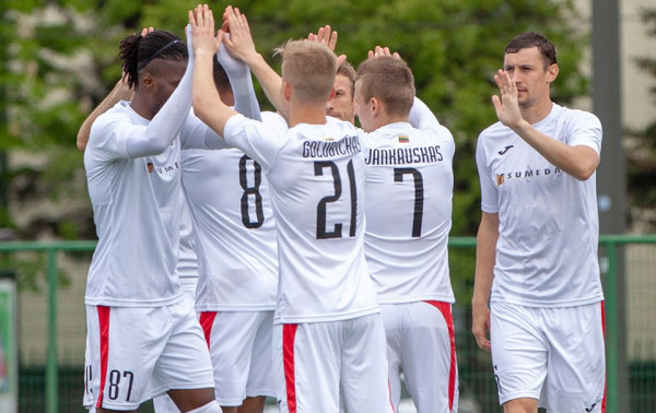 11-ojo turo anonsas: prislopęs „Stumbras“ atvyks pas pagreitį įgavusį čempioną