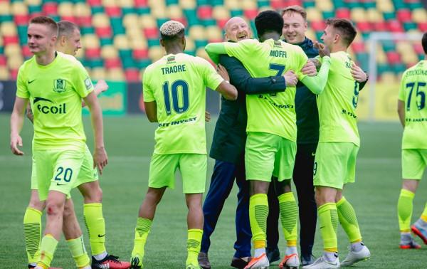 Įsibėgėję „Riteriai“ vėl kiša lyderiams pagalius į ratus (turo apžvalga)