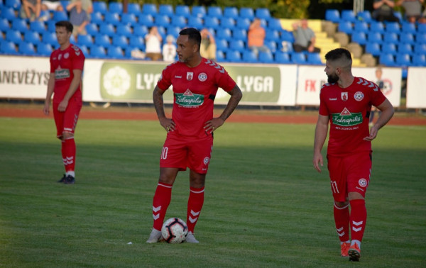 Efektingiausias epizodas – smūgis iš savo aikštės pusės