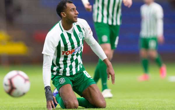 D. Ngogas debiutavo pergalingai, „Riteriai“ pralaimėjo latviams